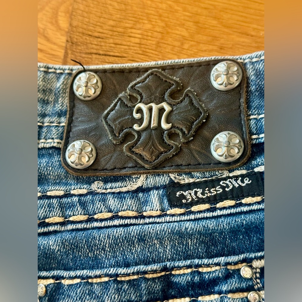 Miss Me Denim 5 Pocket Low Rise Capri Jeans size 25 JWS161B2R - Picture 9 of 11